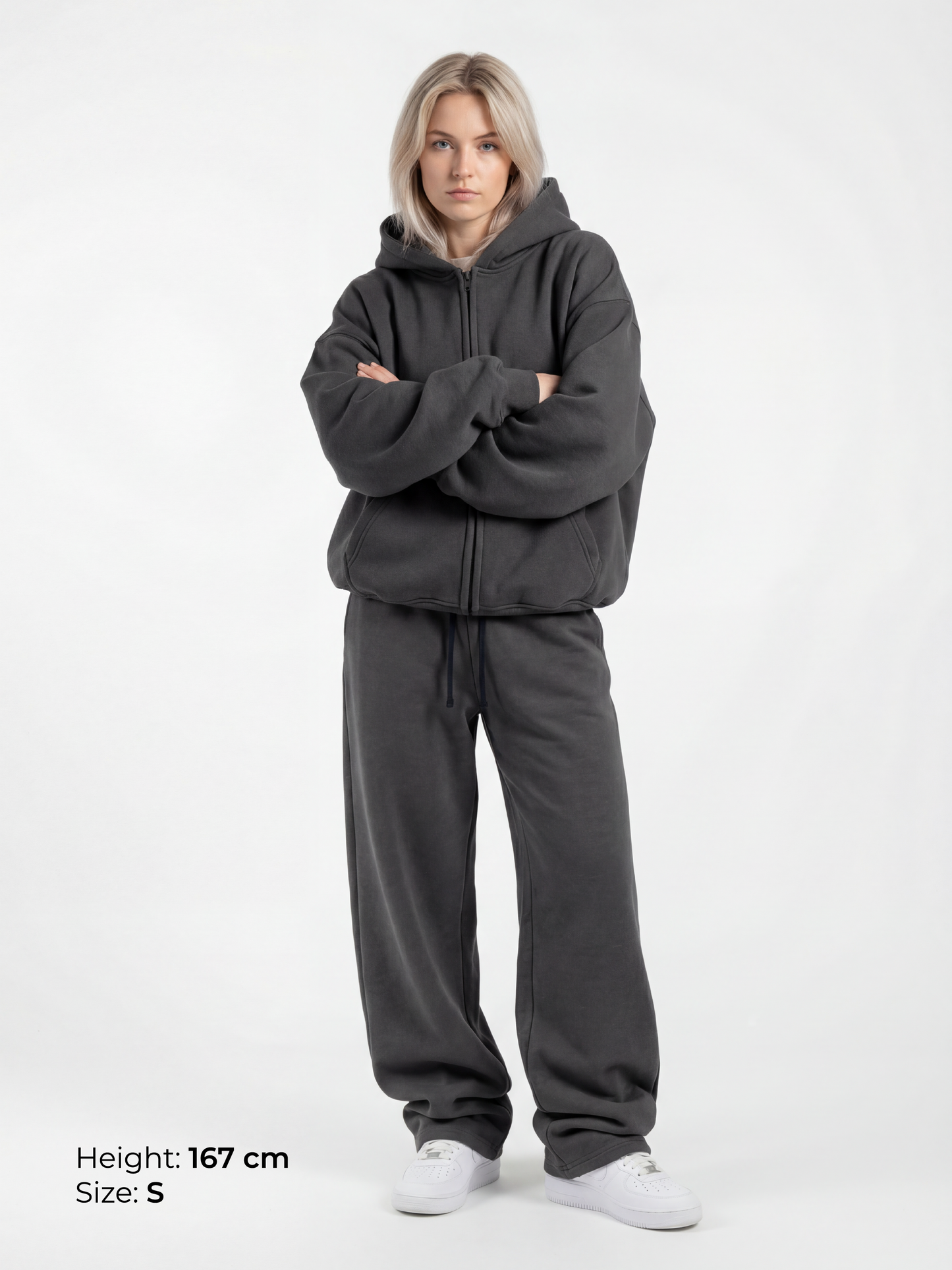 OVERSIZED SWEATPANTS