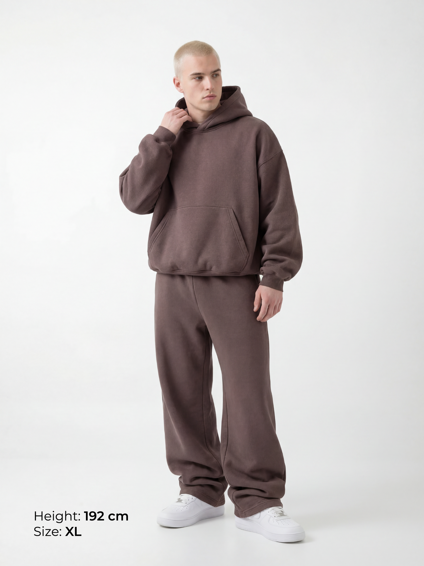 OVERSIZED SWEATPANTS