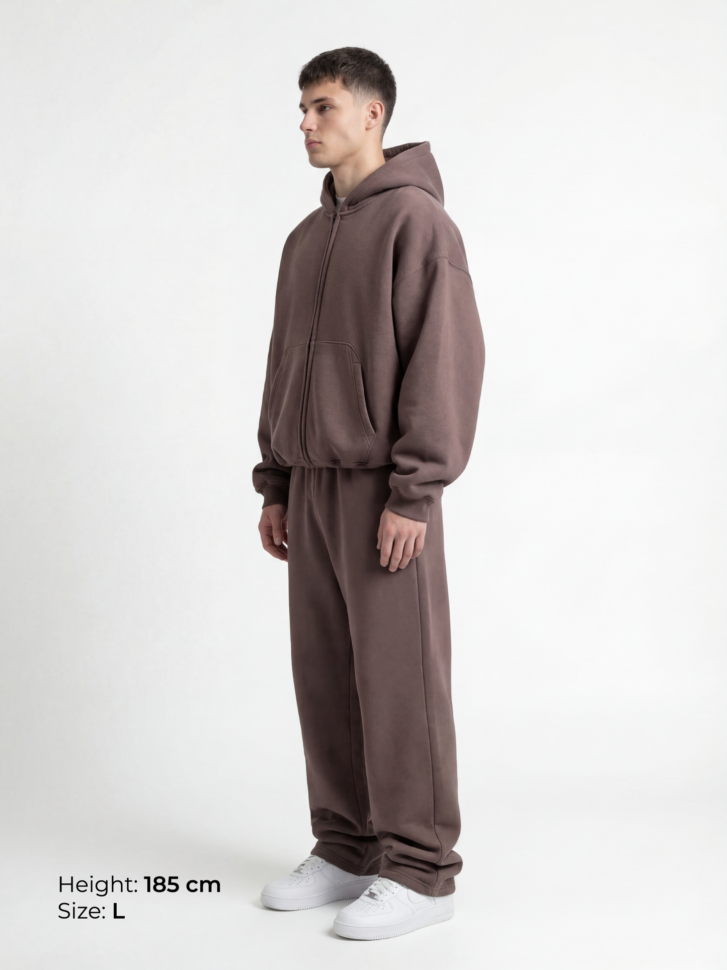 OVERSIZED SWEATPANTS